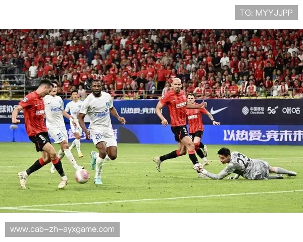 成都蓉城底线折返传球非常精准